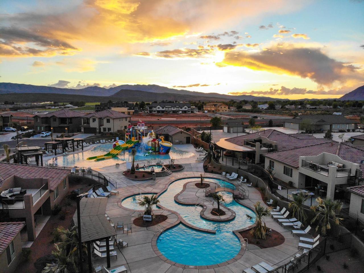 Paradise Village 115 Poolside Heaven Private Hot Tub And Ping Pong Table, Community Water Park And Kids Cove Santa Clara Exterior foto